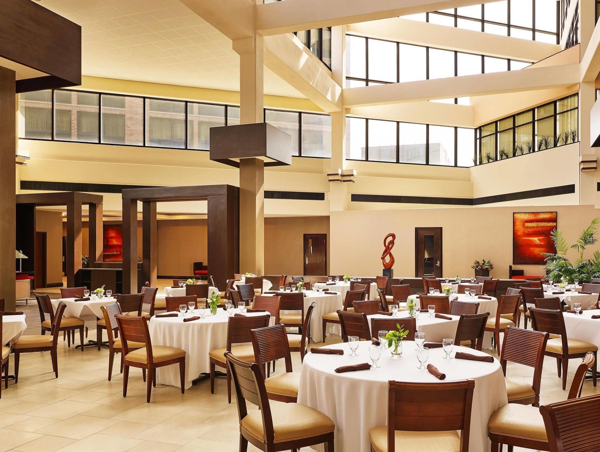 Sheraton Lisle Naperville Hotel Esterno foto